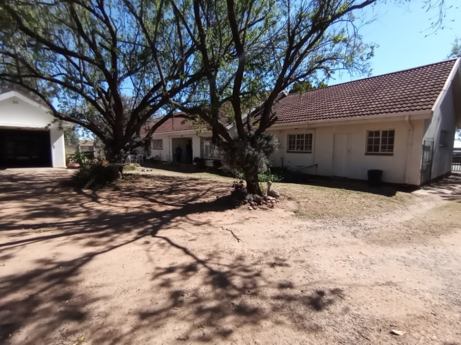 4 Bedroom Property for Sale in Vredefort Free State